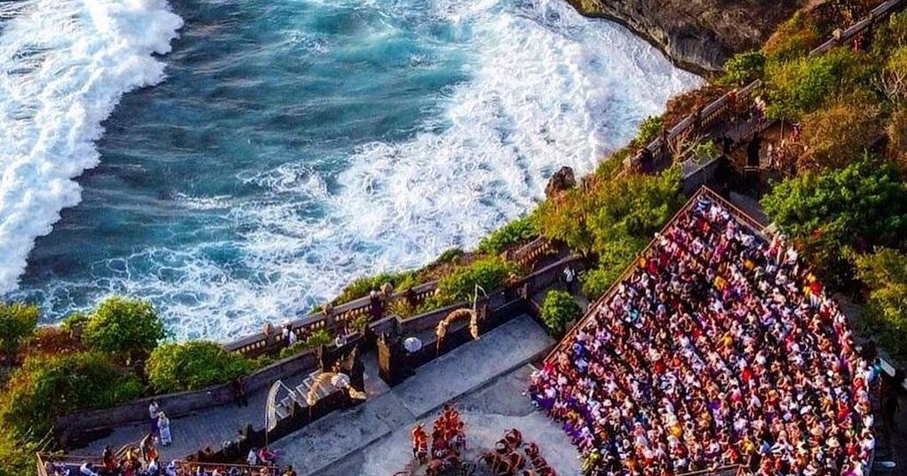 Uluwatu Sunset and Kecak Dance Tour 2